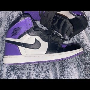 Jordan 1 court purple sz 9.5